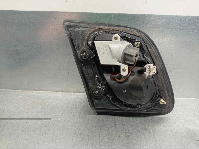 Recambio de piloto trasero derecho para nissan almera (n15) gx referencia OEM IAM 265542N328 DE PORTON 5 PUERTAS