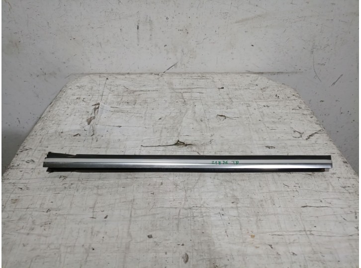 Recambio de moldura para audi a4 b6 descapotable (8h7) 1.8 t referencia OEM IAM 5418734  