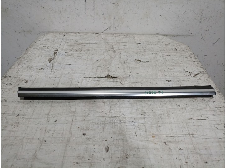 Recambio de moldura para audi a4 b6 descapotable (8h7) 1.8 t referencia OEM IAM 5418735  