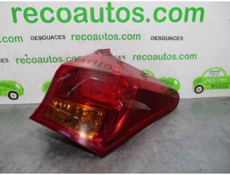 Recambio de piloto trasero derecho para toyota auris 1.8 16v (híbrido) referencia OEM IAM 8155602730 
