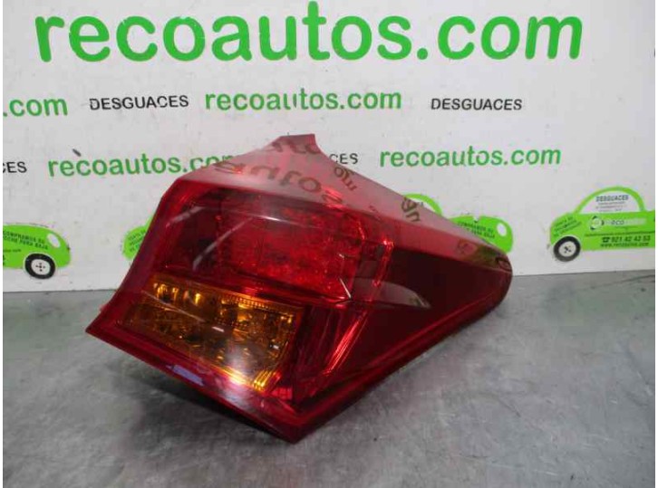 Recambio de piloto trasero derecho para toyota auris 1.8 16v (híbrido) referencia OEM IAM 8155602730  