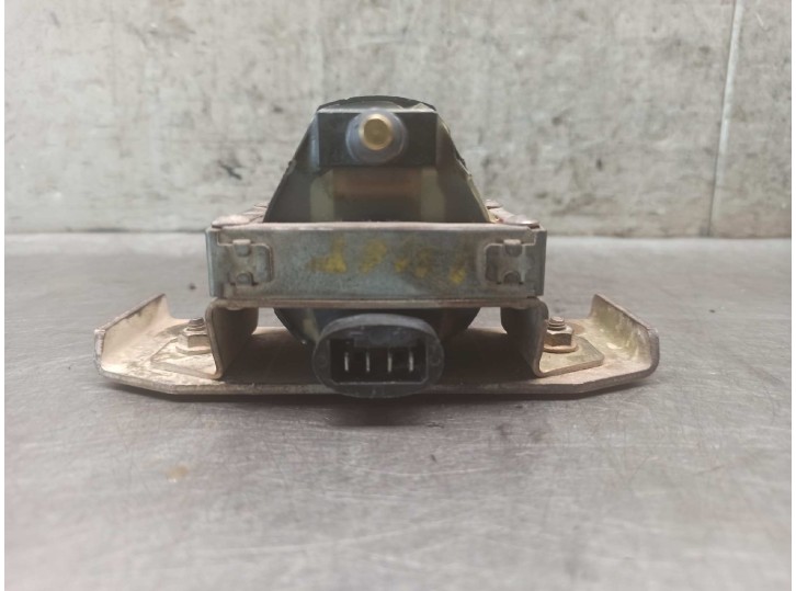 Recambio de bobina encendido para peugeot 205 berlina 1.2 referencia OEM IAM 520015C 2526009A DUCELLIER