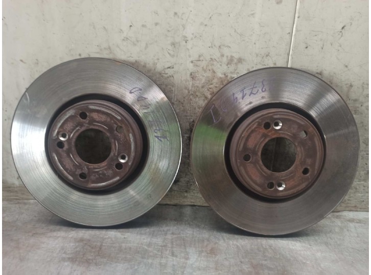 Replacement front brake disc for Renault Laguna II (BG0) 1.8 CAT OEM IAM reference 
