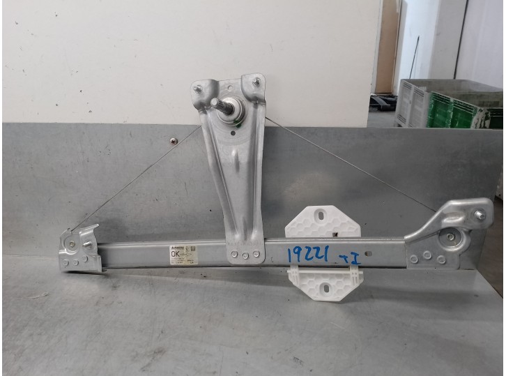 Recambio de elevalunas trasero izquierdo para dacia logan ii 1.2 16v cat referencia OEM IAM 827217198R MANUAL 4 PUERTAS