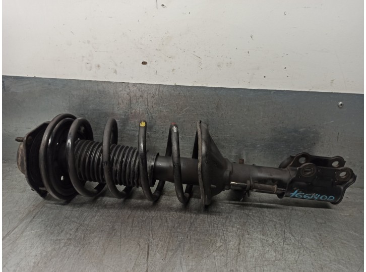 Replacement front right shock absorber for Hyundai Getz (TB) 1.5 CRDi cat OEM IAM reference 546601C600 333506 KYB