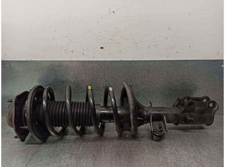 Replacement front left shock absorber for Hyundai Getz (TB) 1.5 CRDi cat OEM IAM reference 546501C600 
