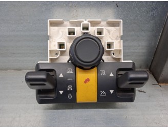 Recambio de mando multifuncion para land rover discovery 2.7 td v6 cat referencia OEM IAM YUD501230WUX 