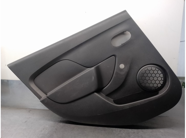 Recambio de guarnecido puerta trasera izquierda para dacia logan ii 1.2 16v cat referencia OEM IAM 829A18825R 4 PUERTAS