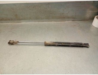 Recambio de amortiguadores maletero / porton para ford fiesta berl./express referencia OEM IAM 77FBB404K04AD 