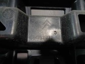 Recambio de molduras traseras para citroën c4 coupe vtr referencia OEM IAM 9647911777  