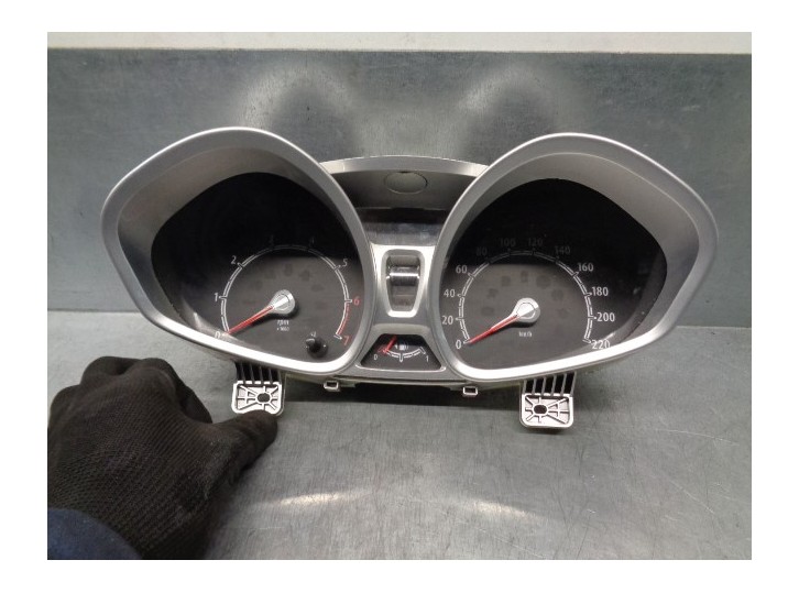 Recambio de cuadro instrumentos para ford fiesta (cb1) 1.4 16v cat referencia OEM IAM 8A6T10849EN 