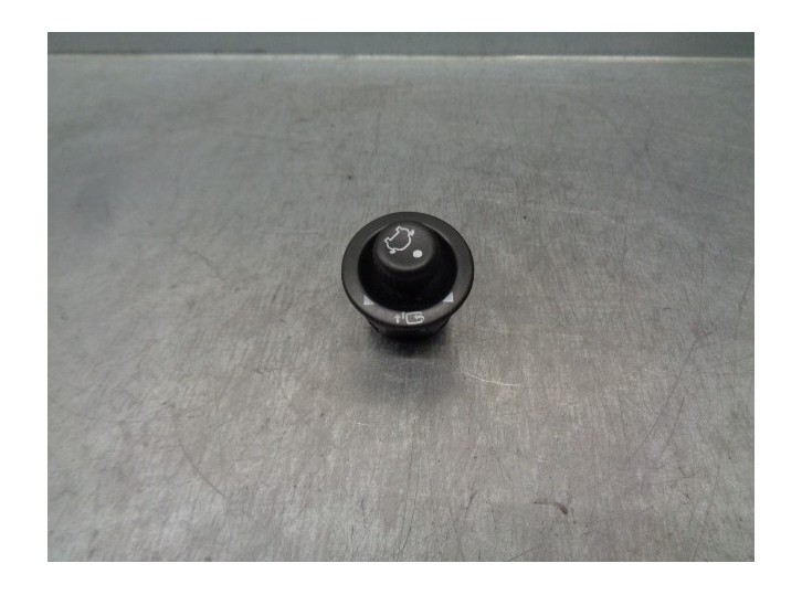 Recambio de mando retrovisor para ford fiesta (cb1) 1.4 16v cat referencia OEM IAM 1S7T17B676AA  