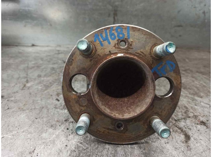 Recambio de mangueta trasera derecha para ford fiesta (cb1) 1.4 16v cat referencia OEM IAM 1899042 