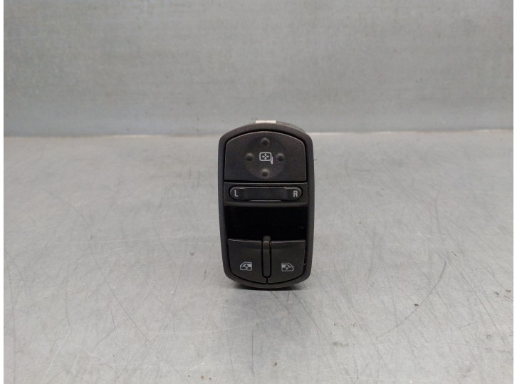 Recambio de mando elevalunas delantero izquierdo para opel corsa d 1.3 16v cdti referencia OEM IAM 13258521AA 