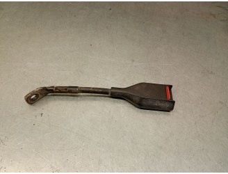 Recambio de enganche cinturon para ford fiesta berl./express referencia OEM IAM 84FBT61208AA 84FBT61208AA 