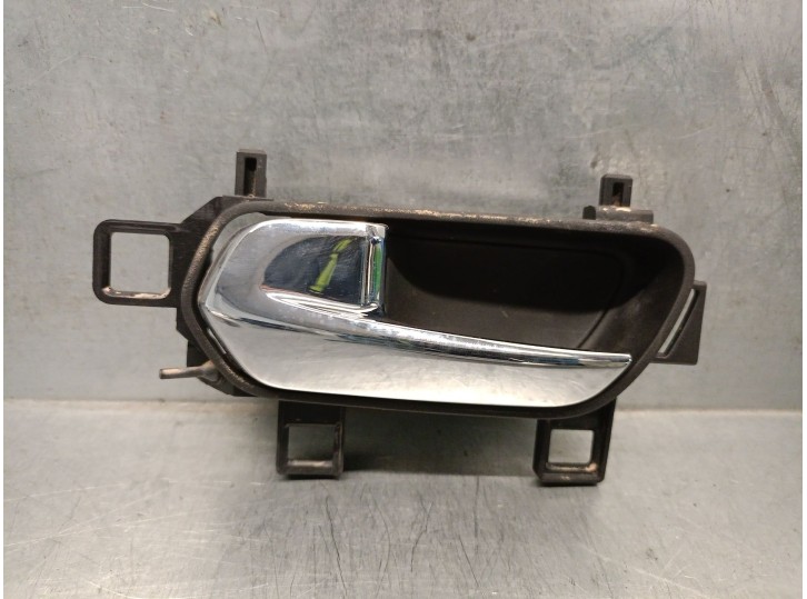 Replacement front left interior door handle for Nissan Micra V (K14) 0.9 IG-T OEM IAM reference 806715FA6A 806715FA6A 