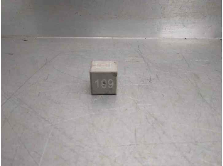 Recambio de rele para volkswagen golf iv berlina (1j1) 1.9 tdi referencia OEM IAM 1J0906381A RELE 109 