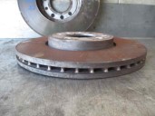 Recambio de disco freno delantero para saab 9-3 sport hatch 1.9 tid cat referencia OEM IAM 78BD9003 7B171202 