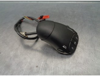 Recambio de mando radio volante para renault scenic (ja..) 1.6 referencia OEM IAM 7700431450  