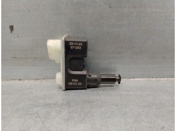 Recambio de motor tapa deposito combustible para citroën berlingo referencia OEM IAM 9810871780 D513103 