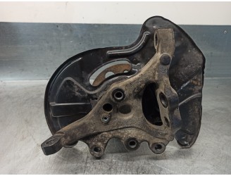 Recambio de mangueta delantera izquierda para mercedes-benz clase clk (w209) coupe 2.7 cdi 20v cat referencia OEM IAM A209332000