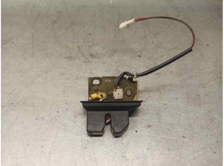 Replacement trunk / tailgate lock for Mazda Xedos 9 (TA) 2.5 V6 24V CAT OEM IAM reference CA0156820C 2 PINS 4 DOORS