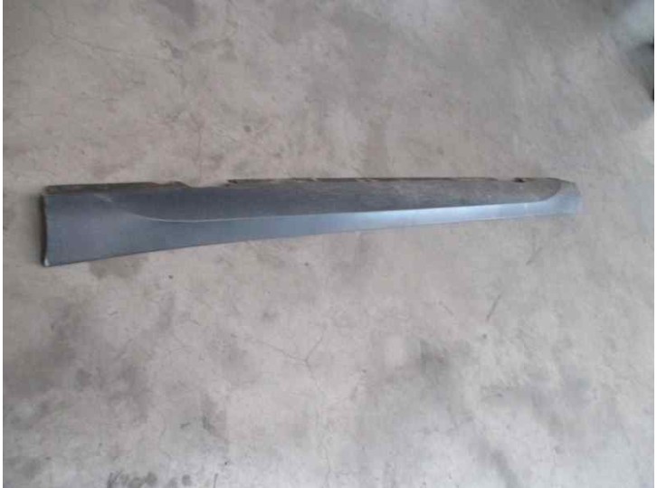 Recambio de faldon lateral para bmw x1 (e84) 2.0 turbodiesel cat referencia OEM IAM 