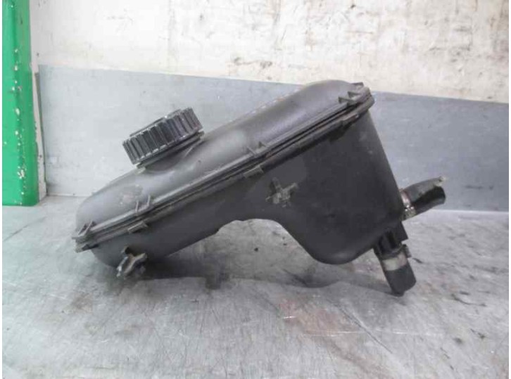 Recambio de deposito liquido direccion para peugeot partner kasten 1.6 16v e-hdi fap referencia OEM IAM 9682883380  