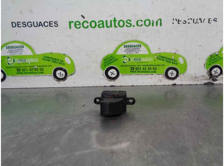 Recambio de mando elevalunas trasero izquierdo para mazda 2 berlina (dy) 1.4 diesel cat referencia OEM IAM 