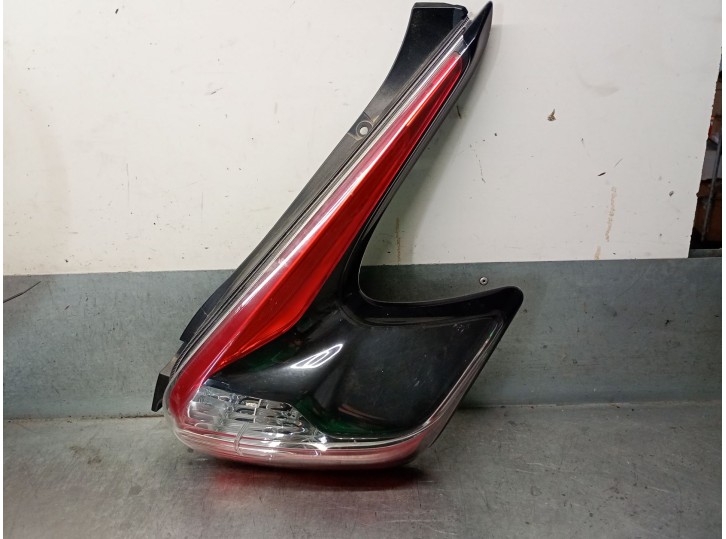 Recambio de piloto trasero derecho para nissan juke (f15) 1.5 dci referencia OEM IAM 26550BV80B 26550BV80B 