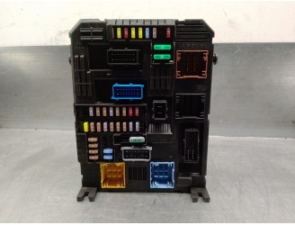 Recambio de caja reles / fusibles para citroën berlingo referencia OEM IAM 9845141280  