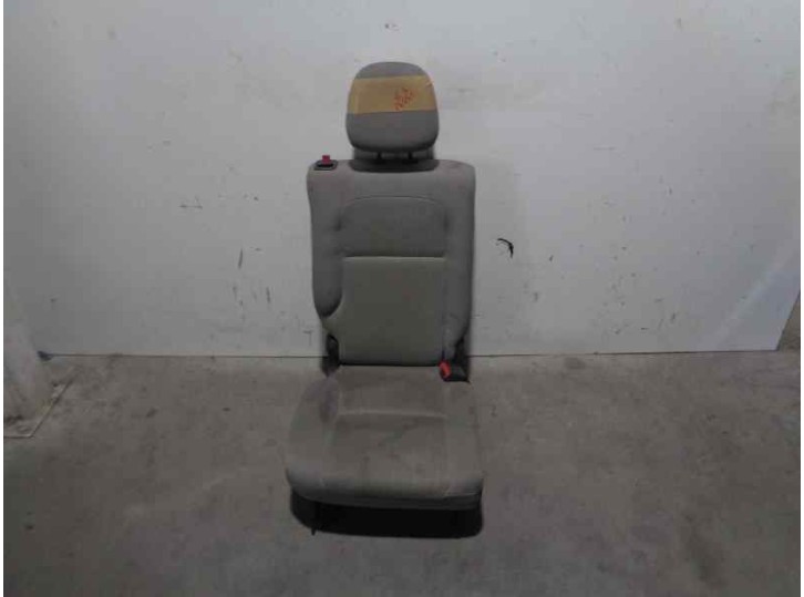 Recambio de asientos trasero derecho para peugeot partner kombi premium referencia OEM IAM  TELA GRIS 6 PUERTAS