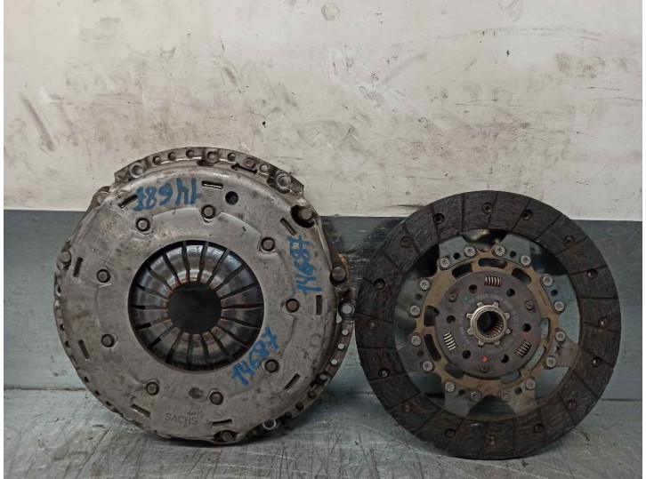 Recambio de kit embrague para peugeot 2008 (--.2013) 1.6 16v referencia OEM IAM 9800221480 063082001438 SACHS