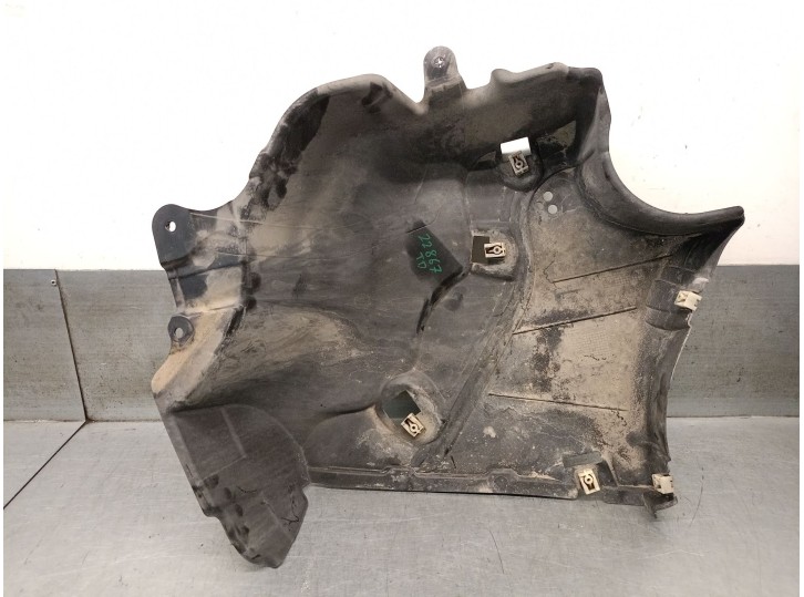 Recambio de cubrecarter para bmw 5 (g30, f90) 520 d referencia OEM IAM 51757351648 51757351648 CESTA 50 - CAMPA