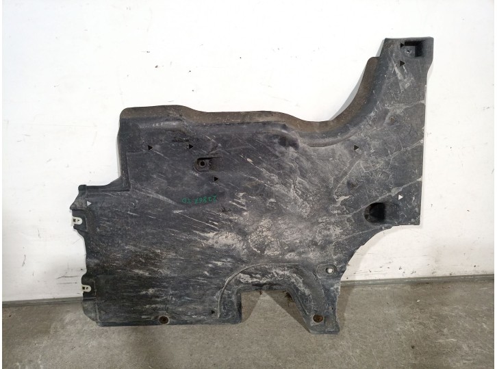 Recambio de cubrecarter para bmw 5 (g30, f90) 520 d referencia OEM IAM 51757397582 51757397582 CESTA 50 - CAMPA