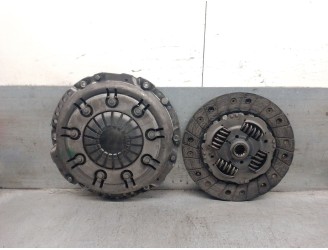 Replacement clutch kit for Opel Corsa D (S07) 1.4 (L08, L68) OEM IAM reference 320026110 320026110 LUK