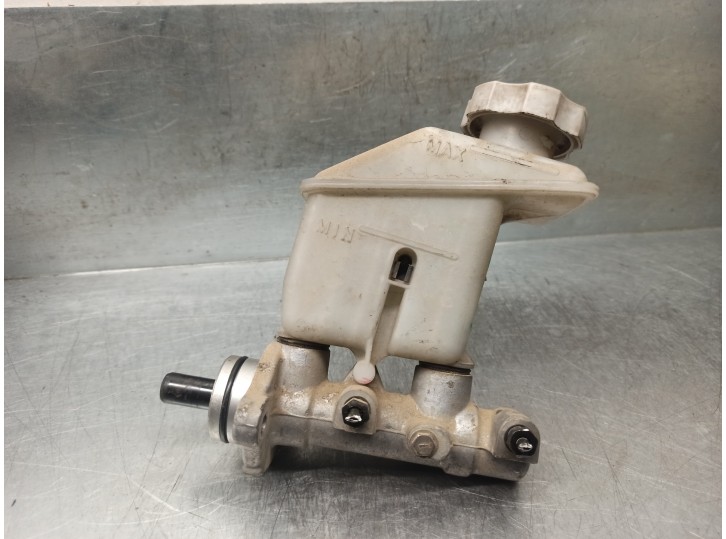 Recambio de bomba freno para hyundai accent (mc) 1.6 16v cat referencia OEM IAM 585001G100  