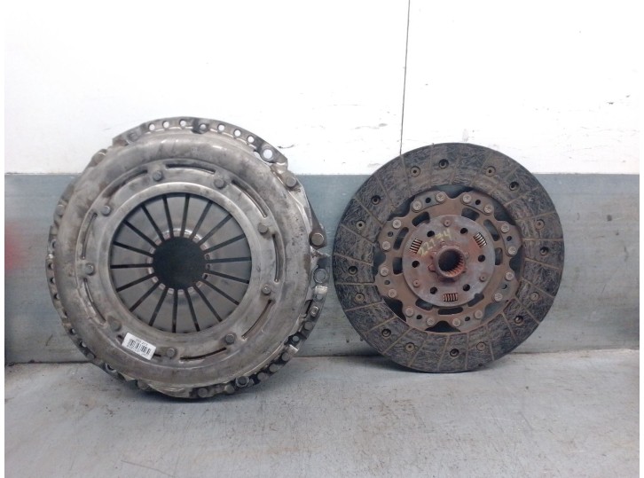 Recambio de kit embrague para volvo v60 i (155) 1.6 drive referencia OEM IAM BG917550CB 31492818 SACHS