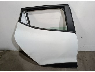 Recambio de puerta trasera derecha para renault clio iv (bh_) 0.9 tce 90 lpg referencia OEM IAM 821008626R 821008626R 