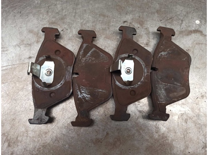 Recambio de pastillas de freno para bmw serie 5 berlina (e39) 2.2 24v cat referencia OEM IAM 