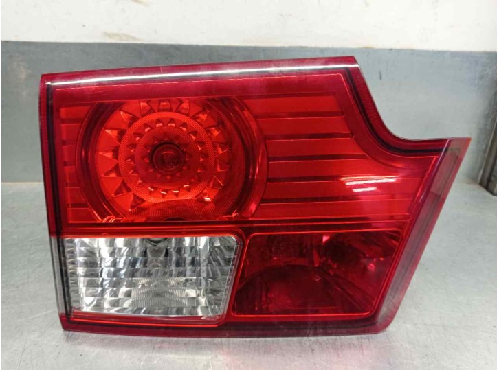 Recambio de piloto trasero izquierdo para ssangyong kyron 2.0 referencia OEM IAM 8360309150 DE PORTON 5 PUERTAS