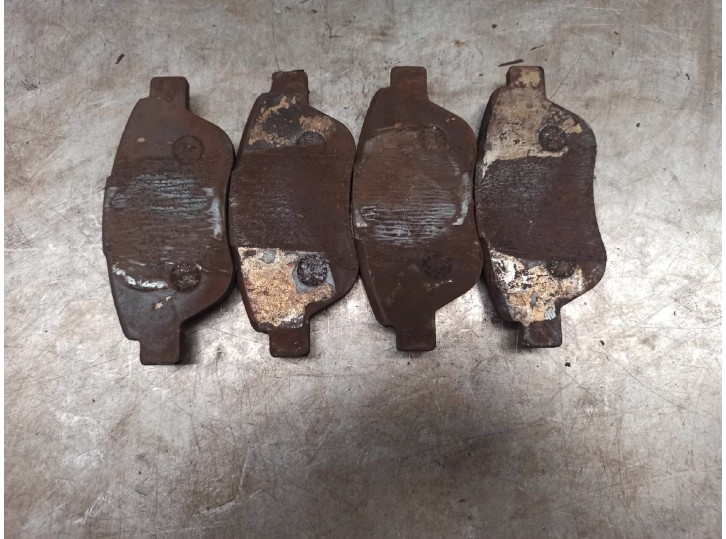 Recambio de pastillas de freno para fiat grande punto (199) 1.2 cat referencia OEM IAM 