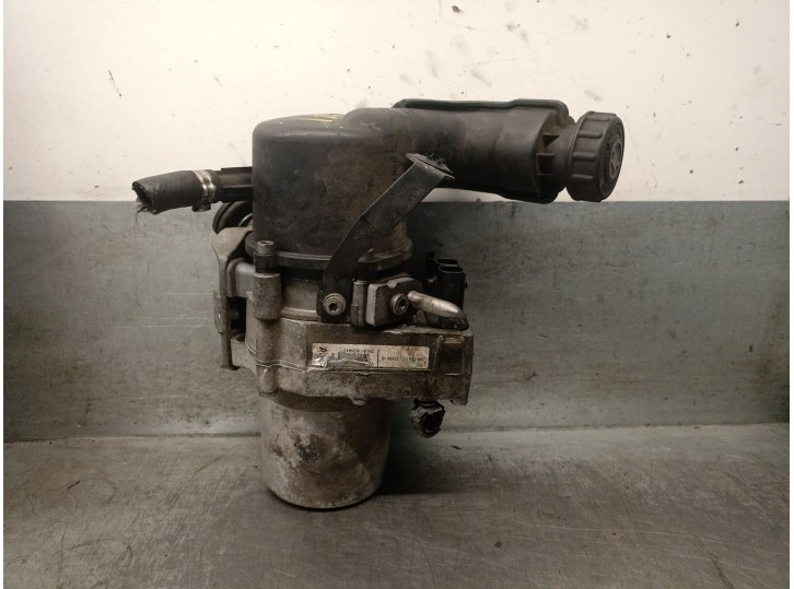 Recambio de bomba direccion para peugeot 508 2.0 16v hdi fap referencia OEM IAM 9676154280 4008J0 