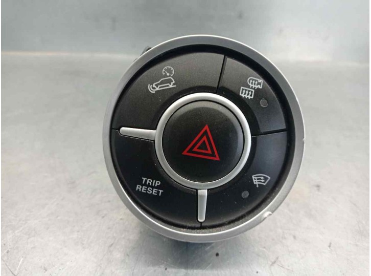 Replacement hazard warning switch for SsangYong Kyron 2.0 OEM IAM reference 8520109010 