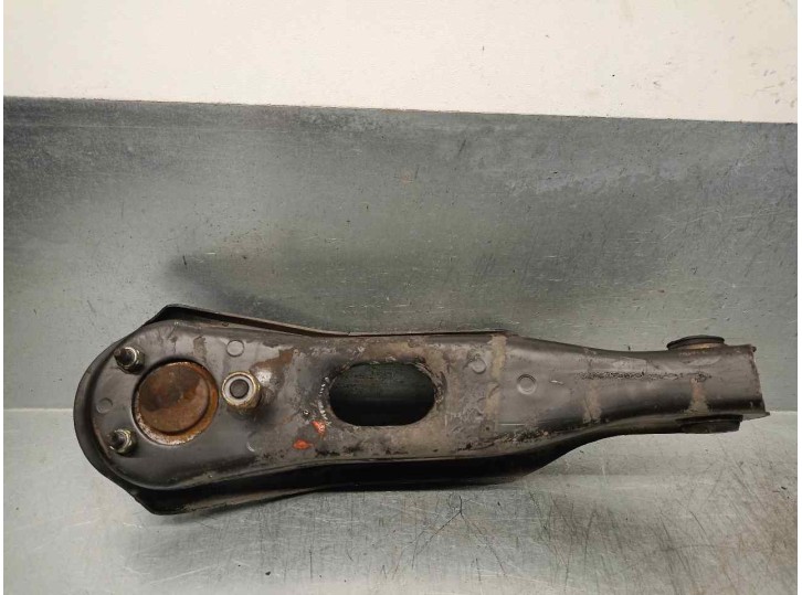 Recambio de brazo suspension superior delantero izquierdo para renault fuego 2.0 referencia OEM IAM 829J710  