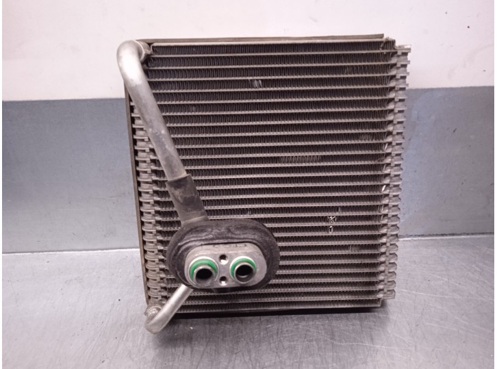 Replacement air conditioning evaporator for Hyundai Accent (MC) 1.6 16v cat OEM IAM reference F108CB5AA01 52302190 