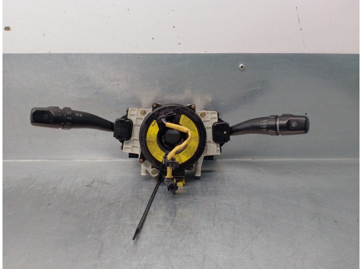 Recambio de mando luces para hyundai elantra (xd) 2.0 crdi cat referencia OEM IAM 934002D100 CON ANILLO AIRBAG 