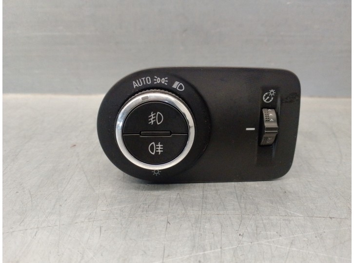 Recambio de mando luces salpicadero para opel astra k lim. 5türig 1.6 cdti dpf referencia OEM IAM 13493471 17006667 