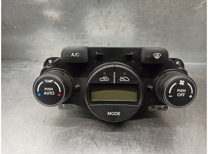 Recambio de mando climatizador para hyundai accent (mc) 1.6 16v cat referencia OEM IAM 972501E252CA 