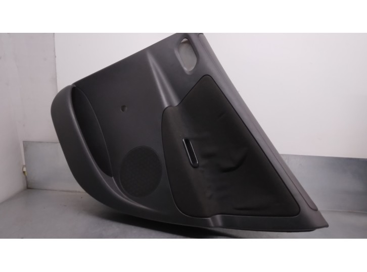 Recambio de guarnecido puerta trasera derecha para peugeot 207 confort referencia OEM IAM 96828167ZD 